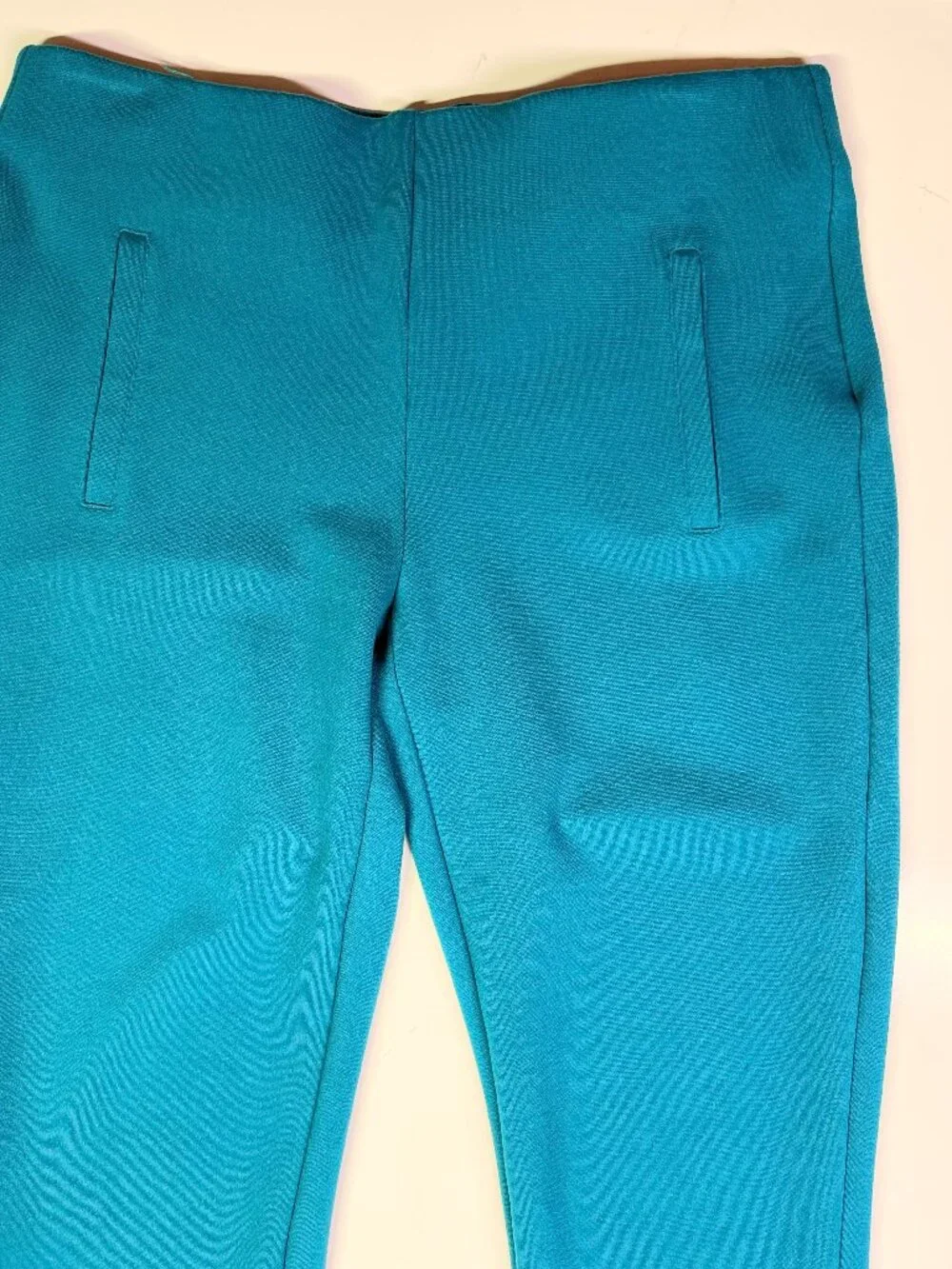 Chico's Size 0 (US 4) Teal Ponte Pull-On Cropped Pants